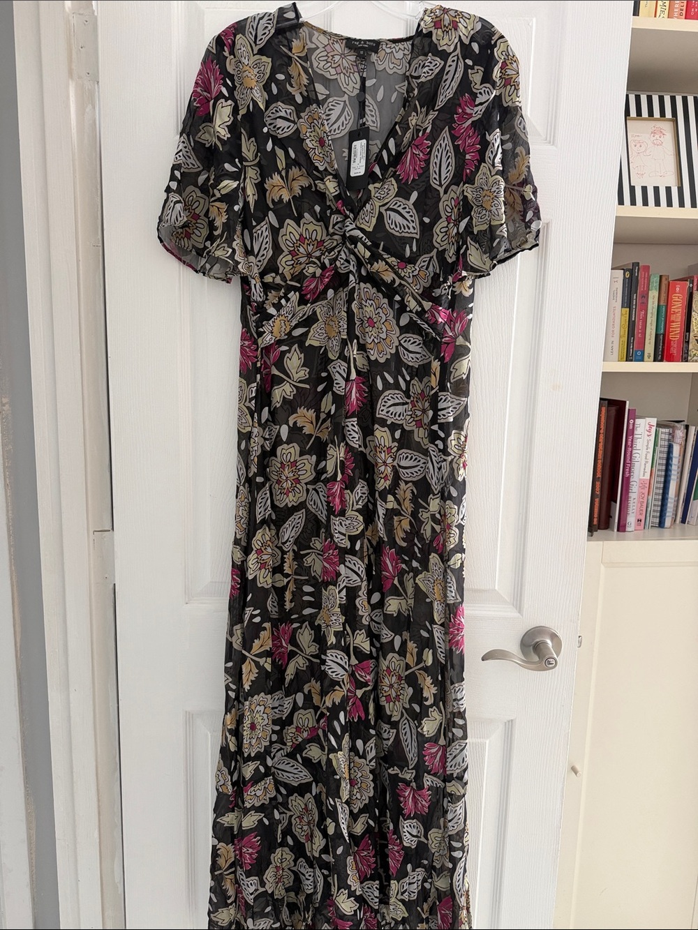 rag & bone Black /floral maxi Tamara Floral dress
NTW: $ 525
SZ: 10, NO LINING